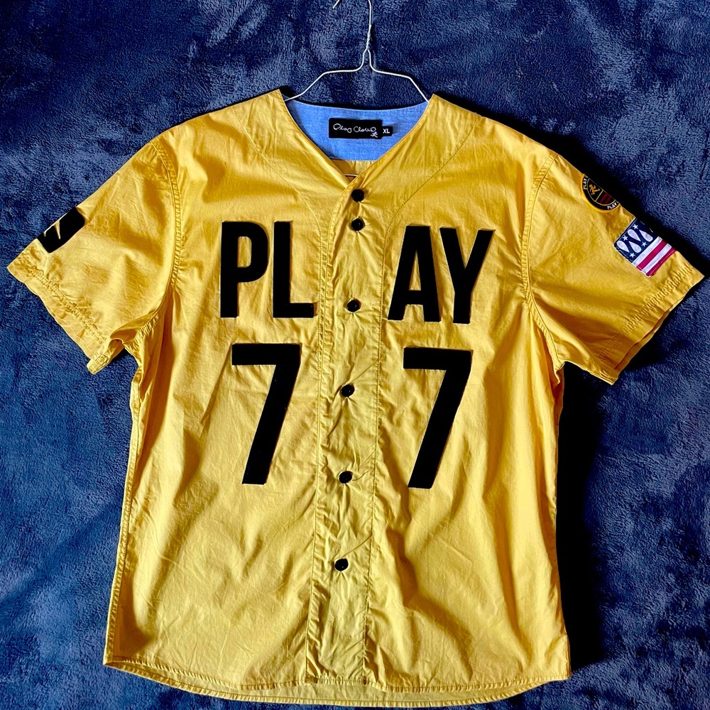 Play Cloths Style Botton Shirt